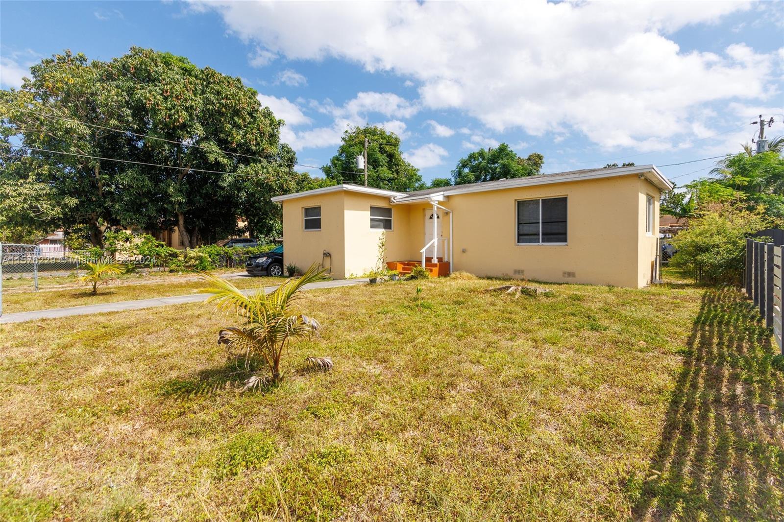 1020 116th Ter, Miami, Single Family Home,  for sale, Juan Manuel  Munoz R, Ancona Real Estate Inc.